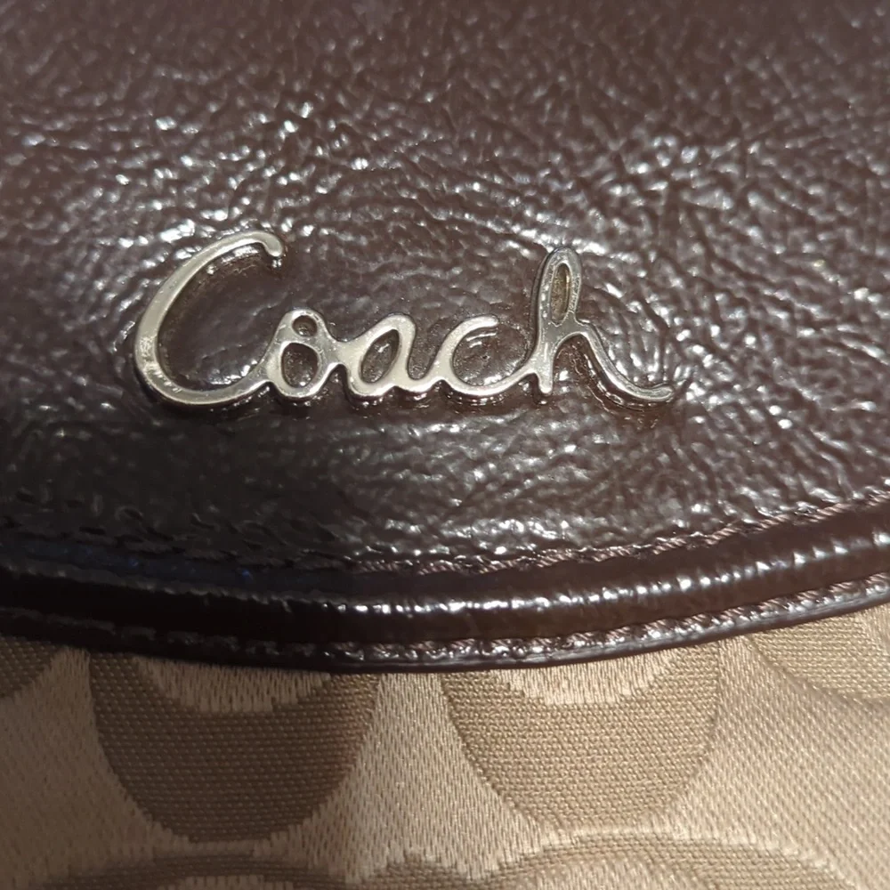 Coach Signature Beige and Brown Shoulder Bag - Picture 2 of 8